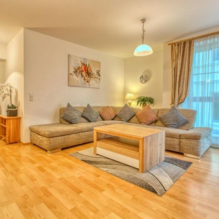Zeller City Apt Aydin - By Alpen Apartments Целль-ам-Зе Экстерьер фото