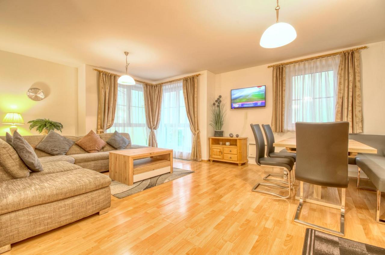 Zeller City Apt Aydin - By Alpen Apartments Целль-ам-Зе Экстерьер фото