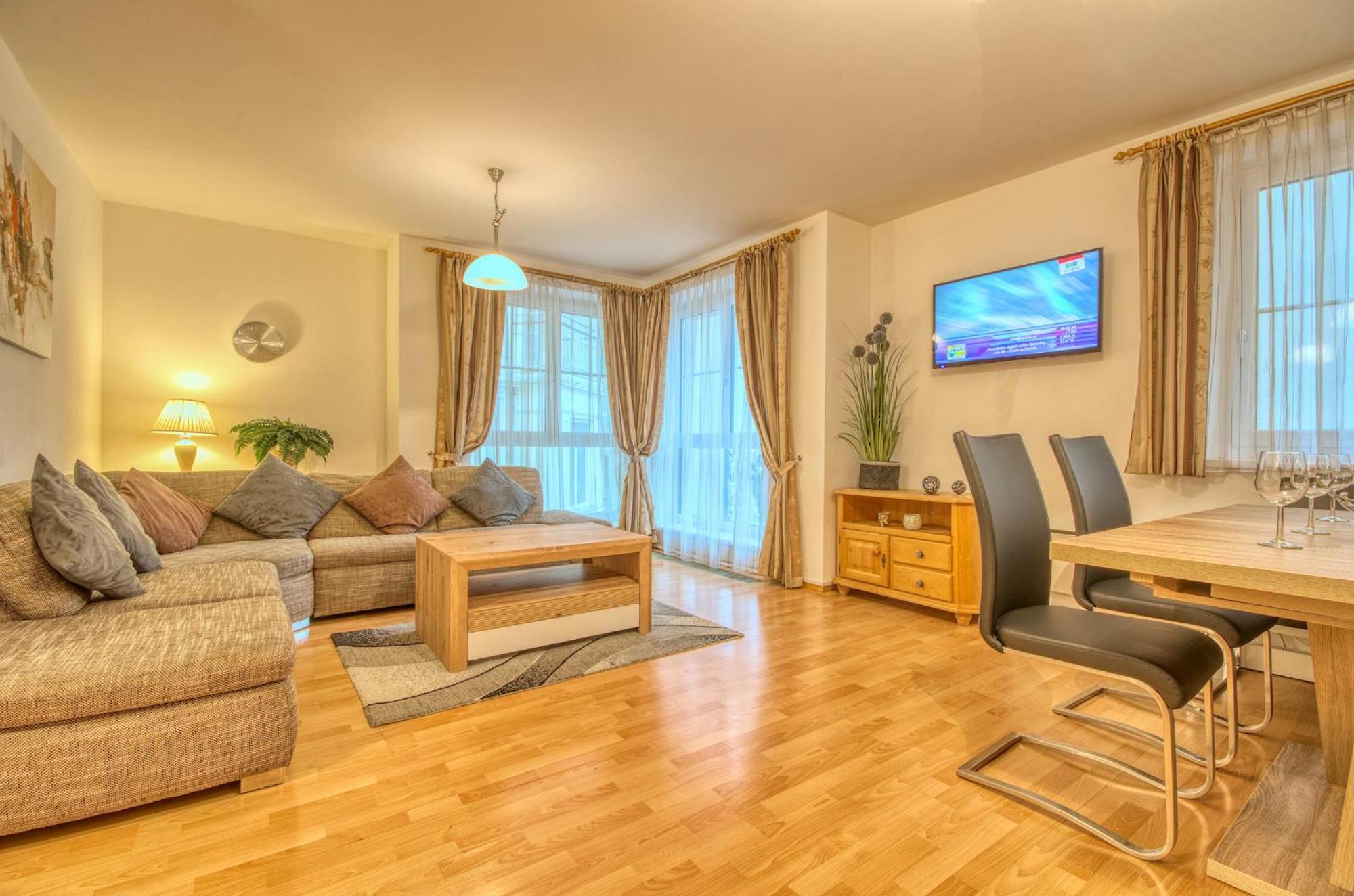 Zeller City Apt Aydin - By Alpen Apartments Целль-ам-Зе Экстерьер фото